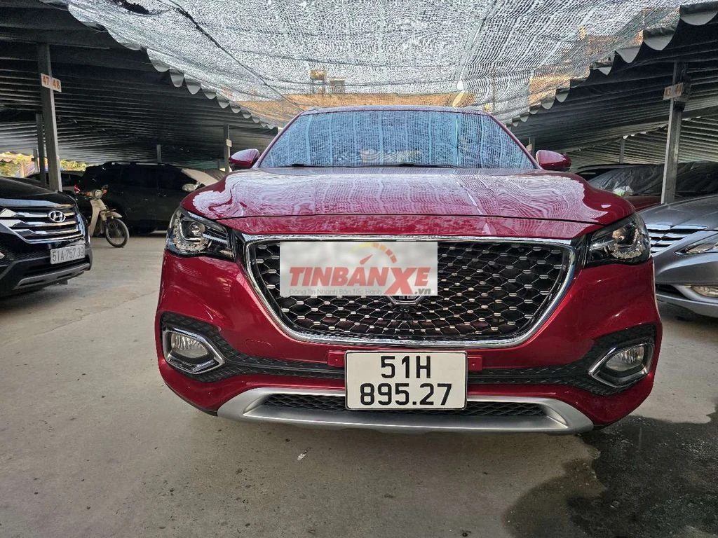 MG HS 2.0 Trophy Đỏ mua mới đi 46 ngàn km