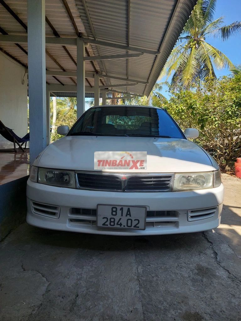 Mitsubishi Lancer 2000 Trắng 85.000 km