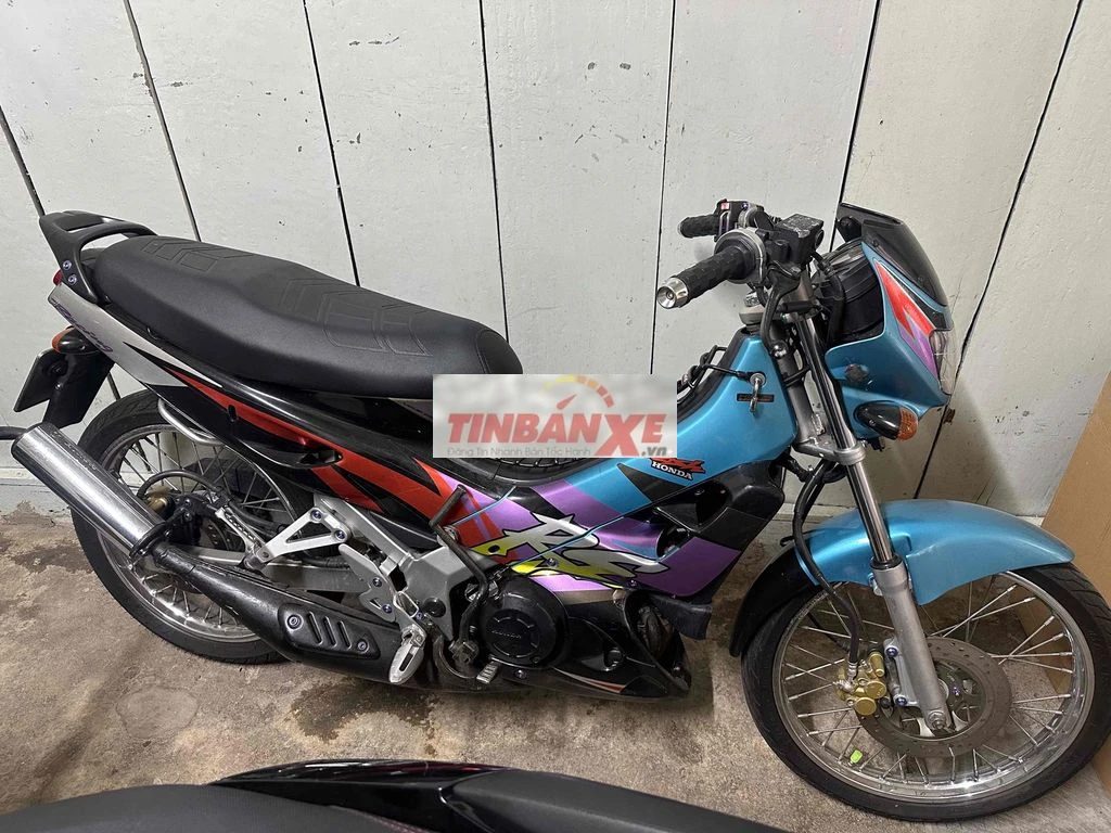 Honda Nova Xanh Đen Đỏ