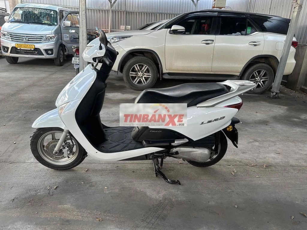 Honda scr 110 Fi màu trắng đời 2007 bstp