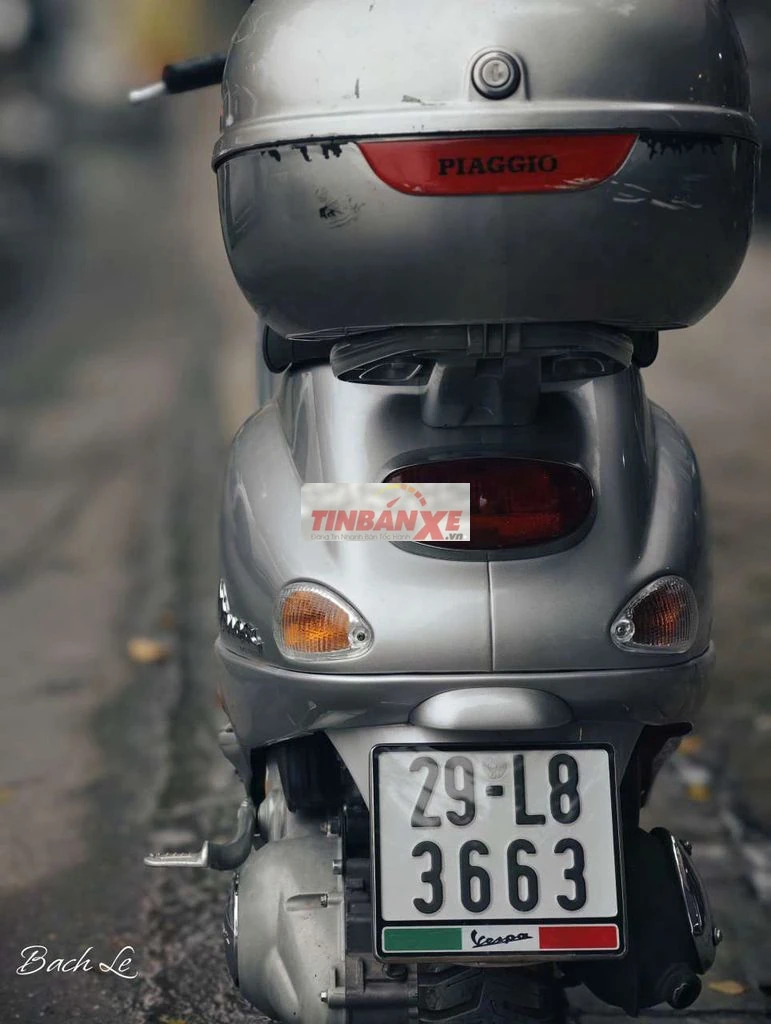 Piaggio Vespa ET8 màu Bạc