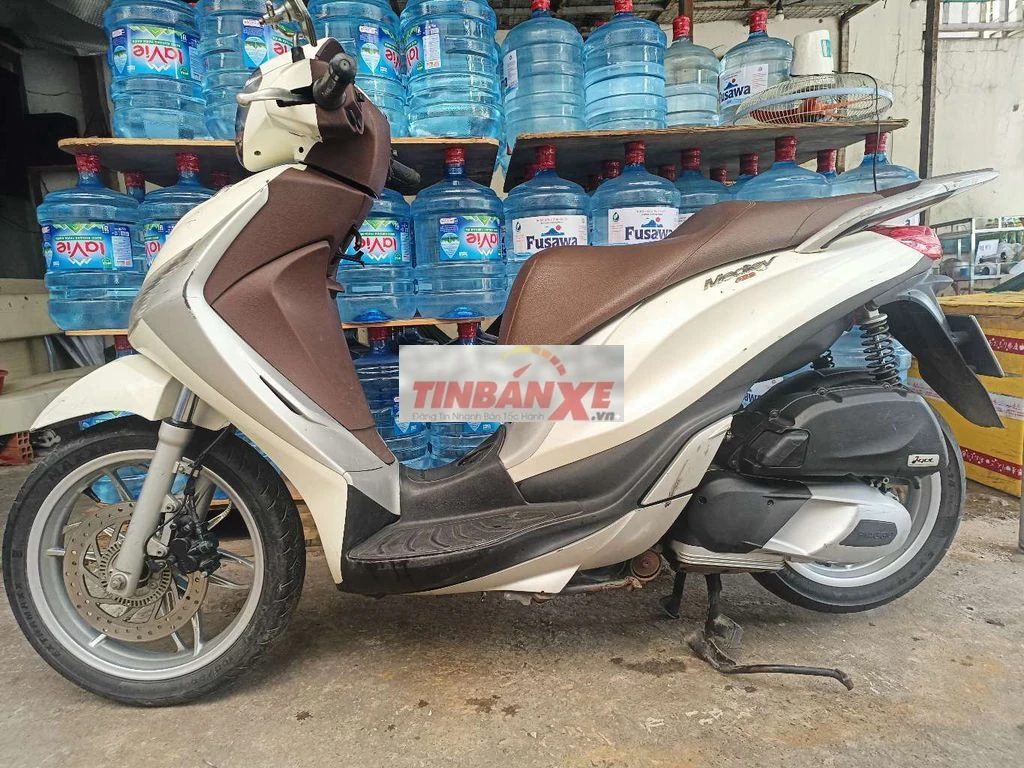 Piaggio Medley 2016 Trắng Nâu
