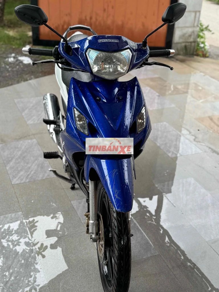 Suzuki Axelo 2016 Xanh trắng