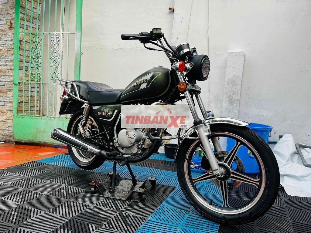 Suzuki GN125-2F 2019 Xanh rêu