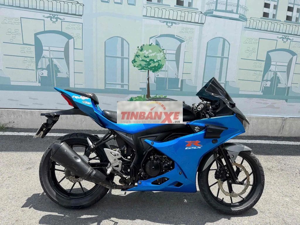 Suzuki GSX S150 up bản R biển số 61