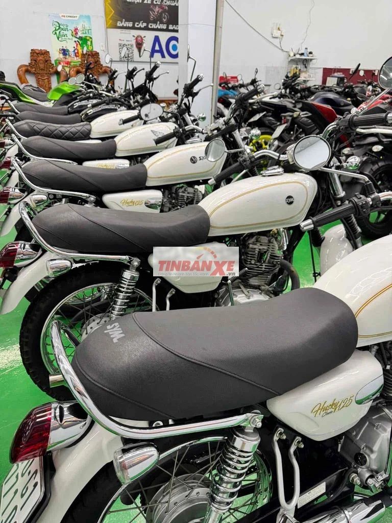 SYM Husky 125 Trắng