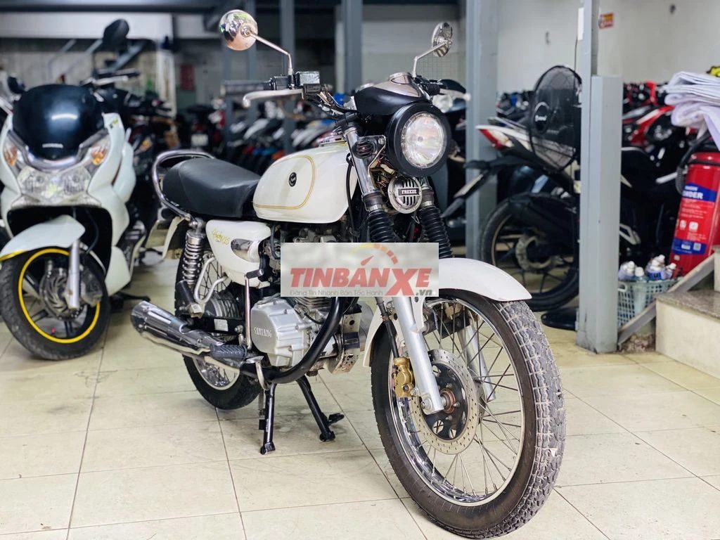Xe máy thịnh phát - Husky 125 côn tay dáng classic
