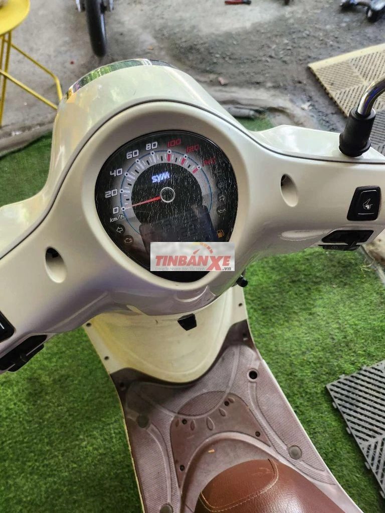 SYM Attila Venus 125 FI Trắng