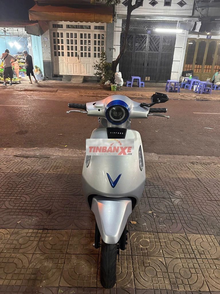 Xe máy điện VinFast Evo 200 2022 Bạc