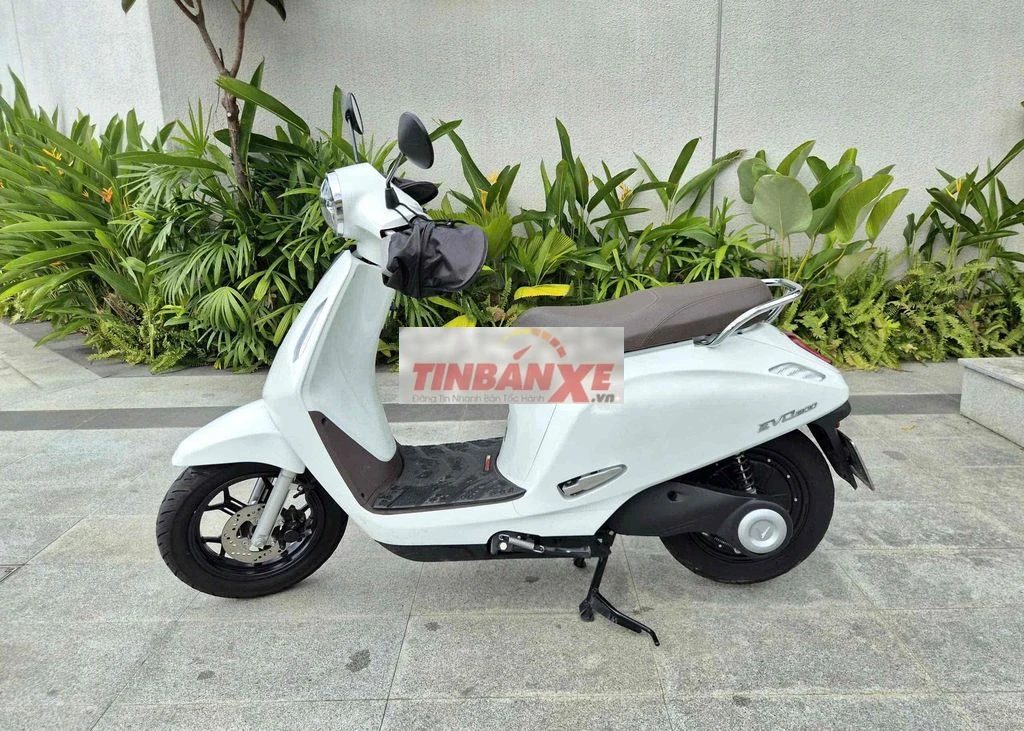 Xe máy điện Vinfast Evo 200 Trắng