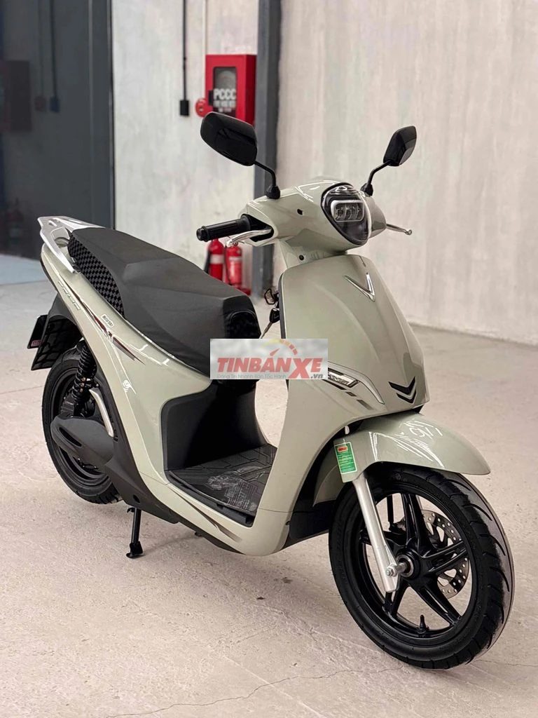Xe máy điện Vinfast Feliz 2 pin 2025 Xám 6731km