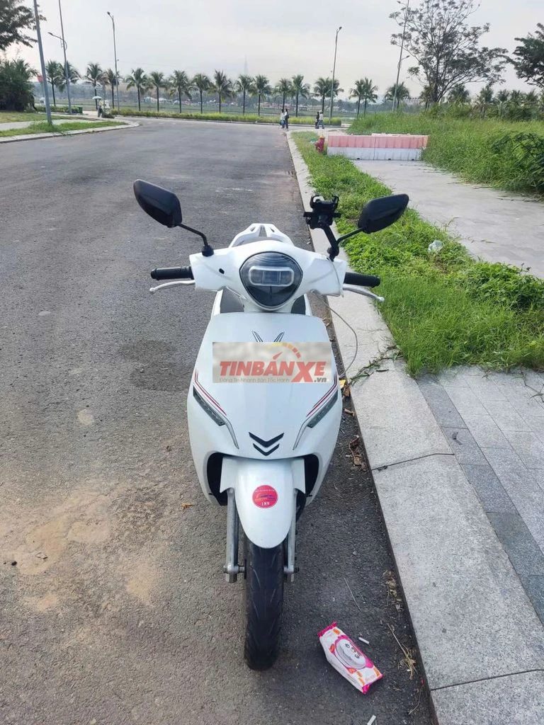 Xe máy điện VinFast Feliz S 2022 Trắng