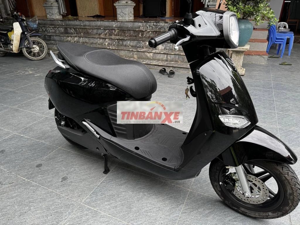 Xe máy điện Vinfast Vento Neo Đen