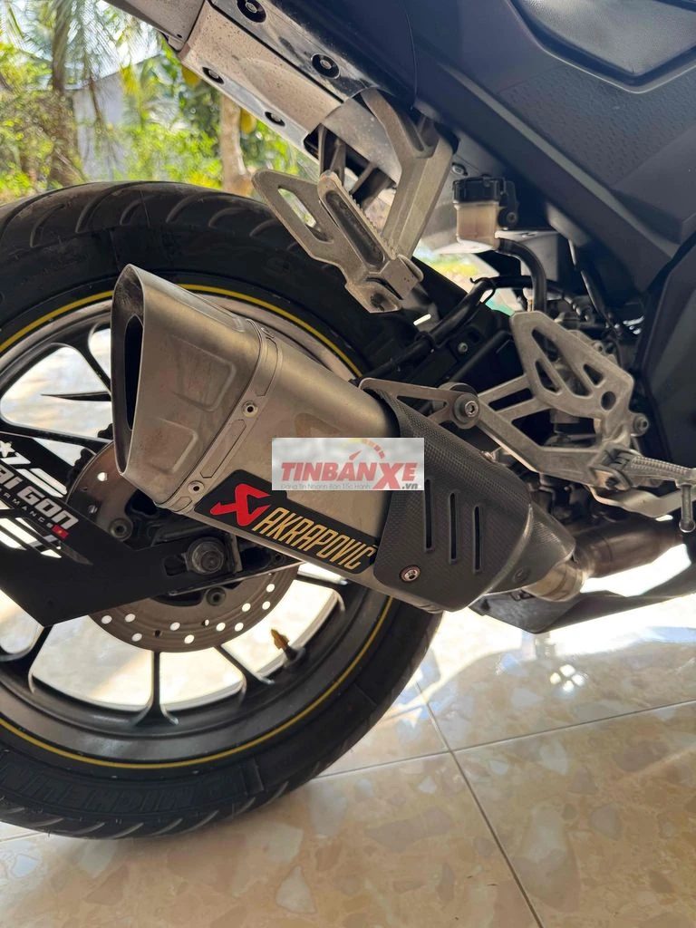 Yamaha R15V3 Đen