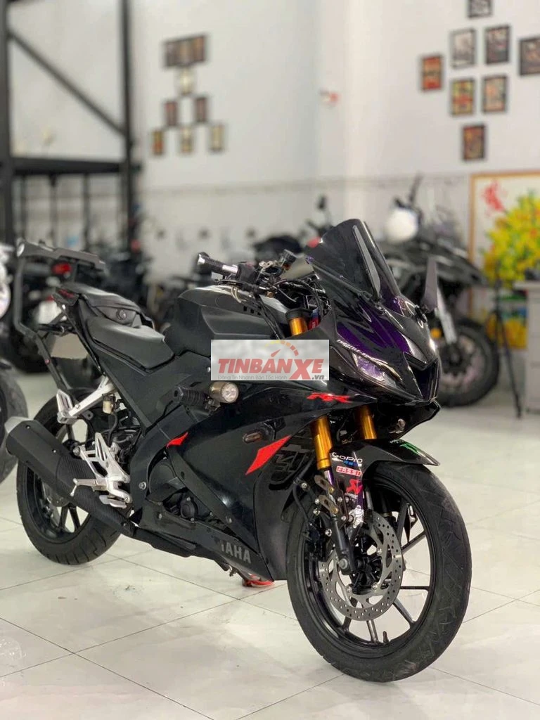 Yamaha R15 2019 màu Đen