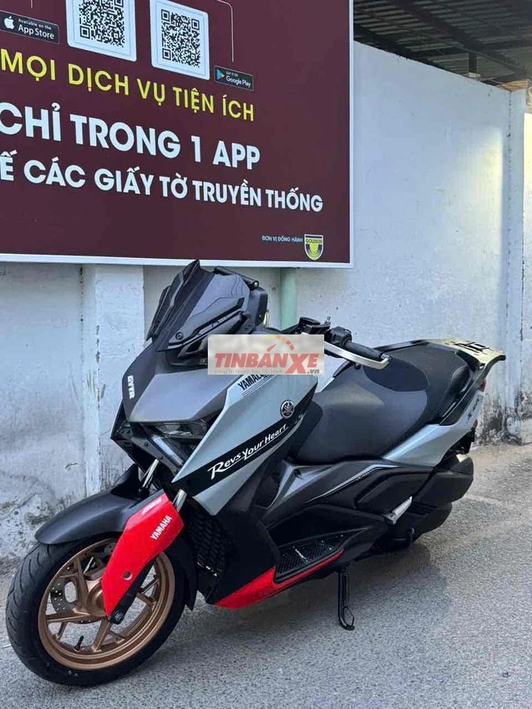Yamaha Xmax 300 2025 4000 km Đen