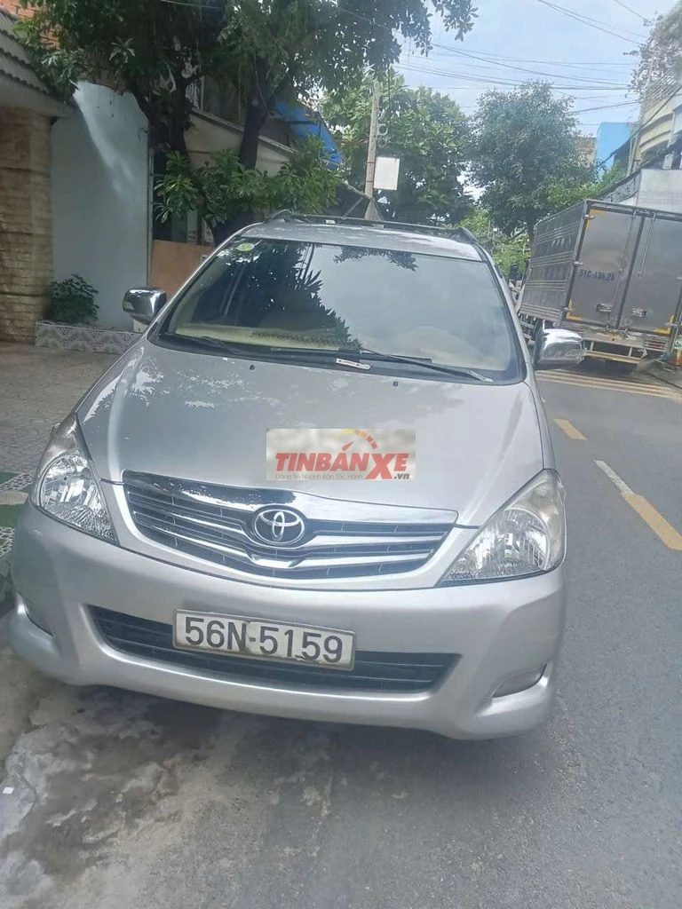 Toyota Innova 2009 Bạc