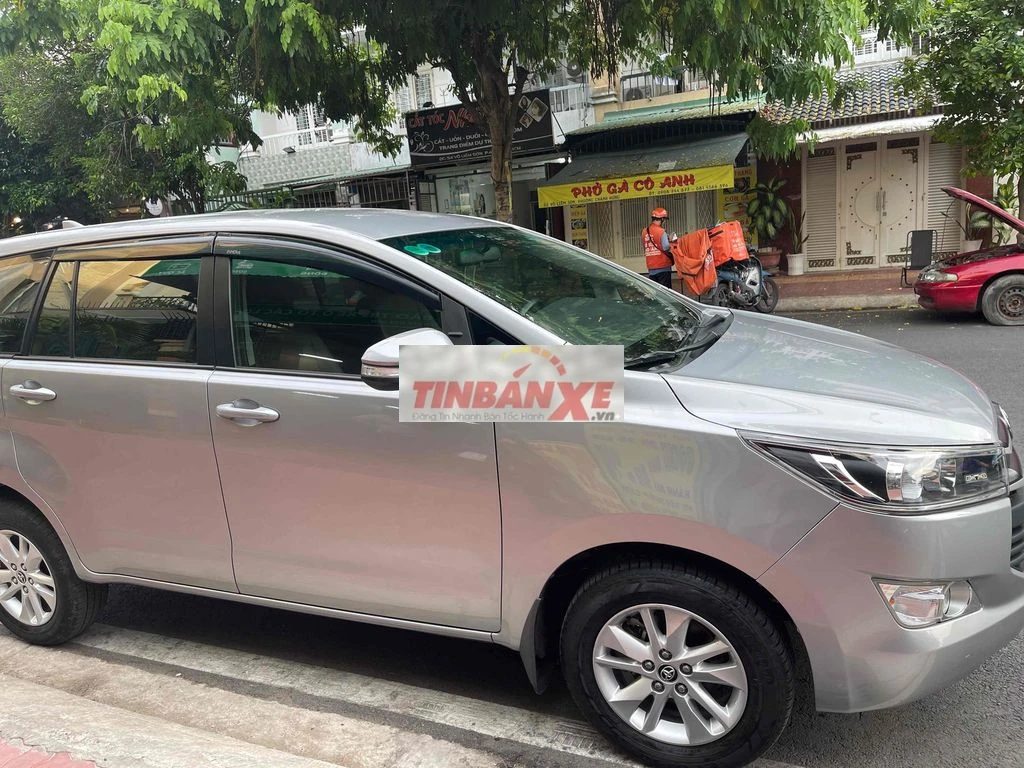 Innova MT 2017 xe gia đình sử dụng cần bán