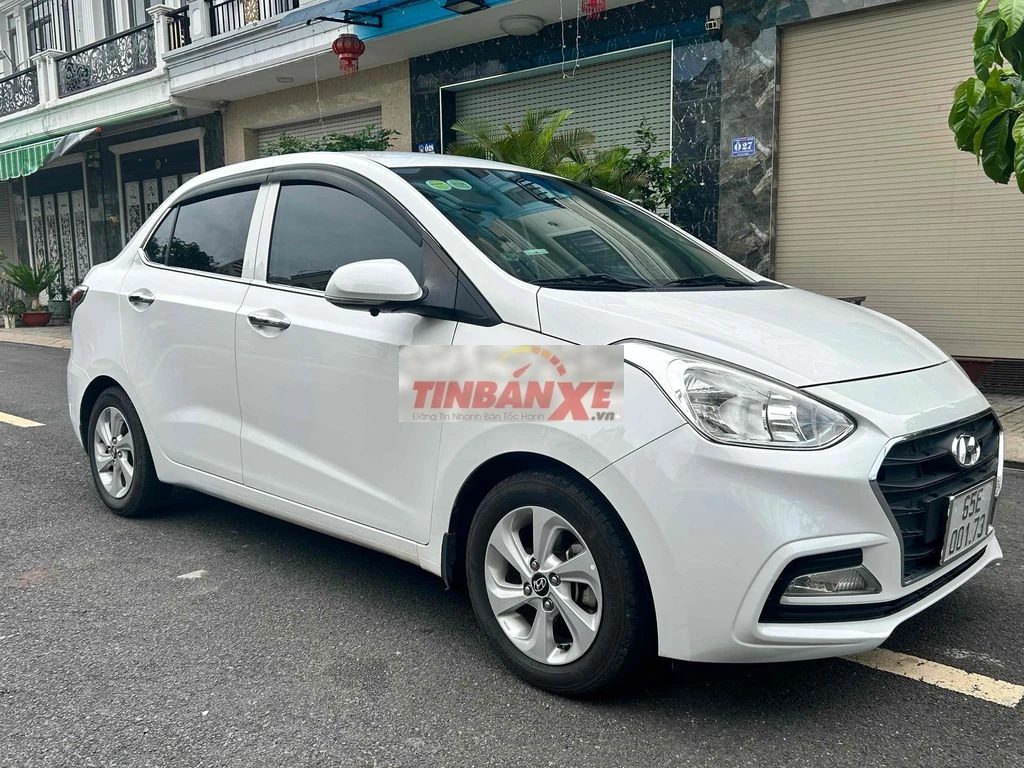 Hyundai Grand i10 Trắng