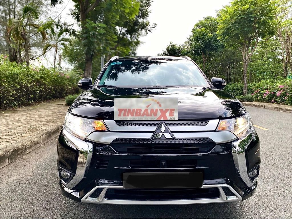 Mitsubishi Outlander CVT 2.0 Đen