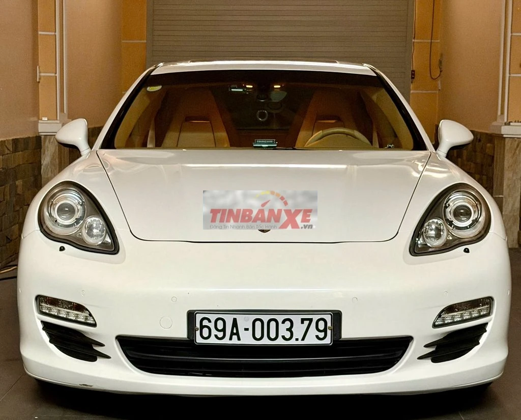 Bán Porsche Panamera 3.6 v6 model 2012 rất mới