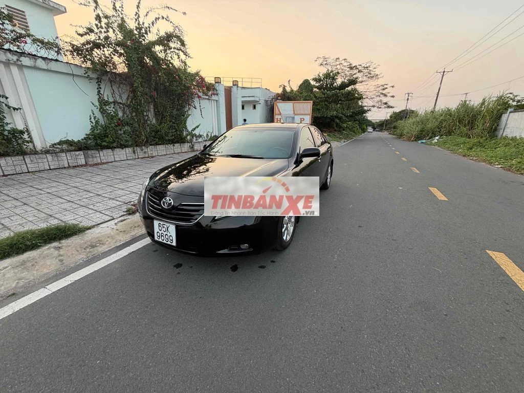 Toyota Camry 2007 XLE 3.5 - 82000 km