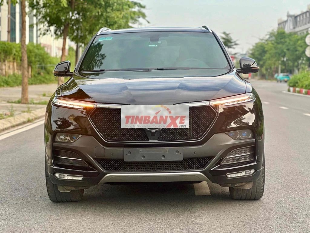 VinFast Lux SA 2021 Premium Đen