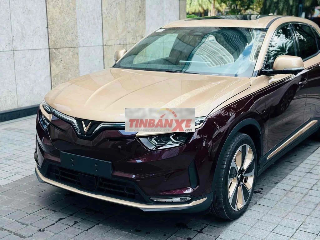 Vinfats VF8 lux plus bao bank 90%-tặng 2 năm sạc!