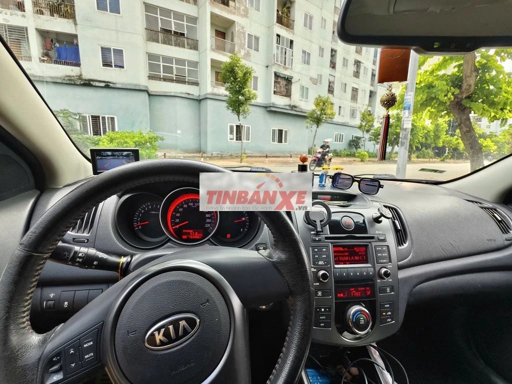 Kia Cerato HQ màu Xám