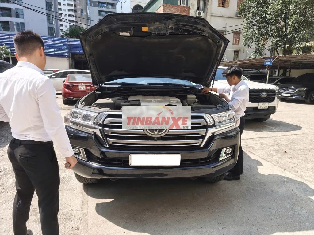 Toyota Land Cruiser 5.7V8 Xuất Mỹ Đen 130.000 Km