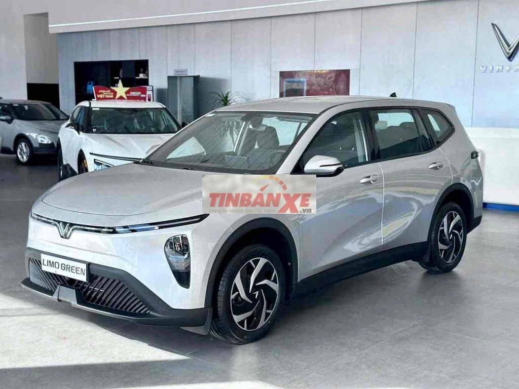 VinFast Limo Green 2026