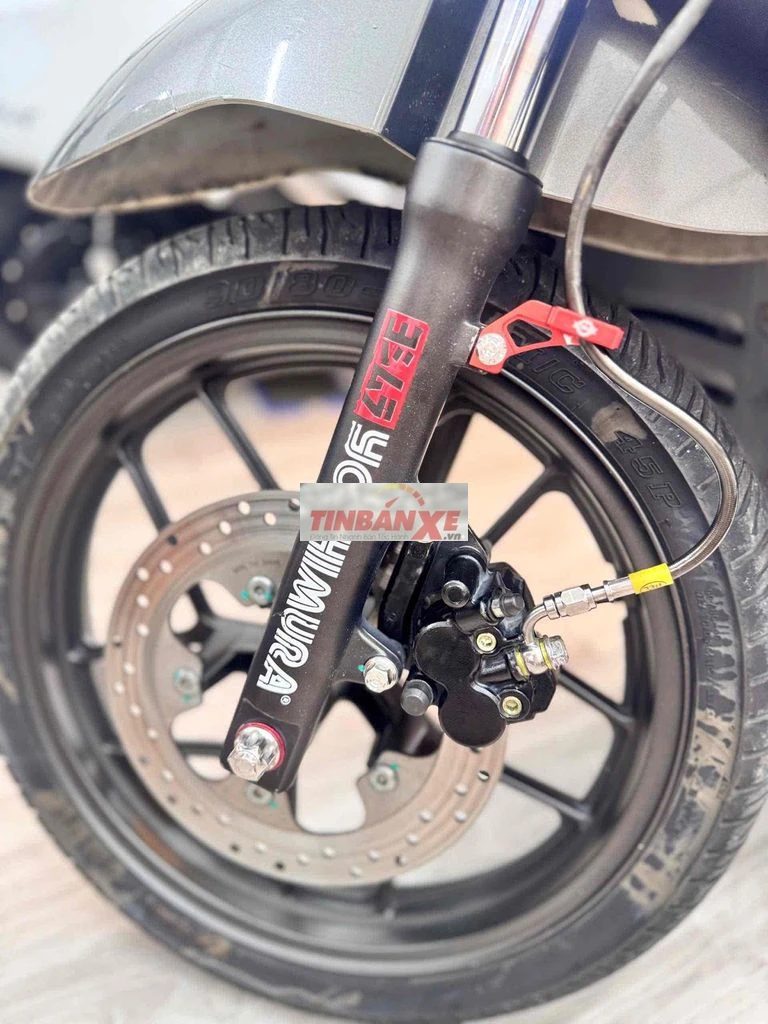 Xe máy điện Dat Bike Quantum S1 Xám