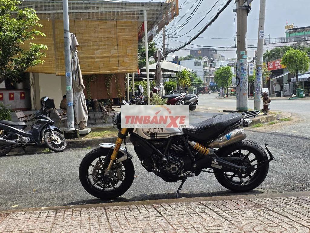 Ducati Scrambler 1100 Bạc 19.000 km