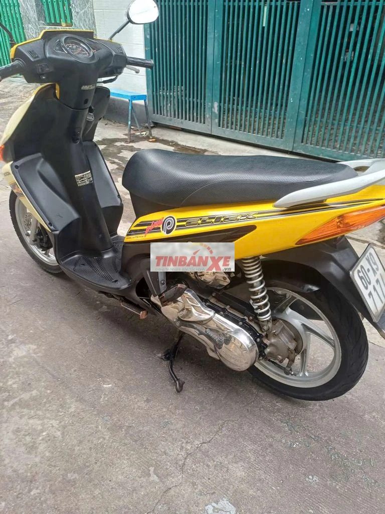 Honda Click màu Vàng đã sử dụng