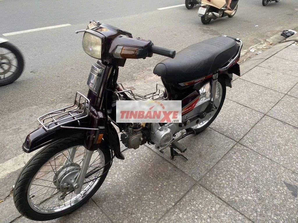 Honda Dream 1995 màu Nâu