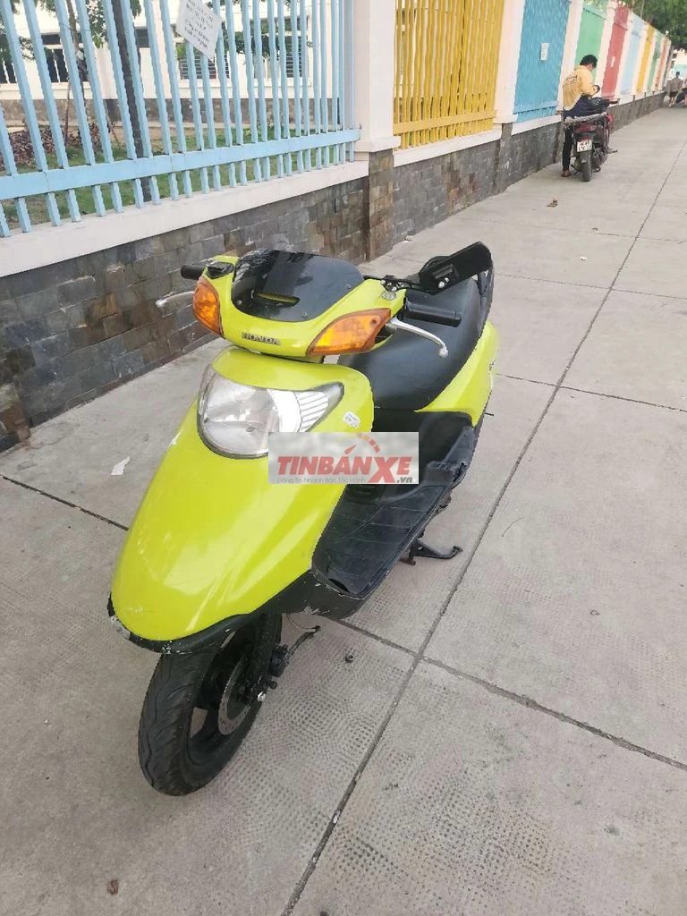 Honda Spacy 100 Vàng chanh