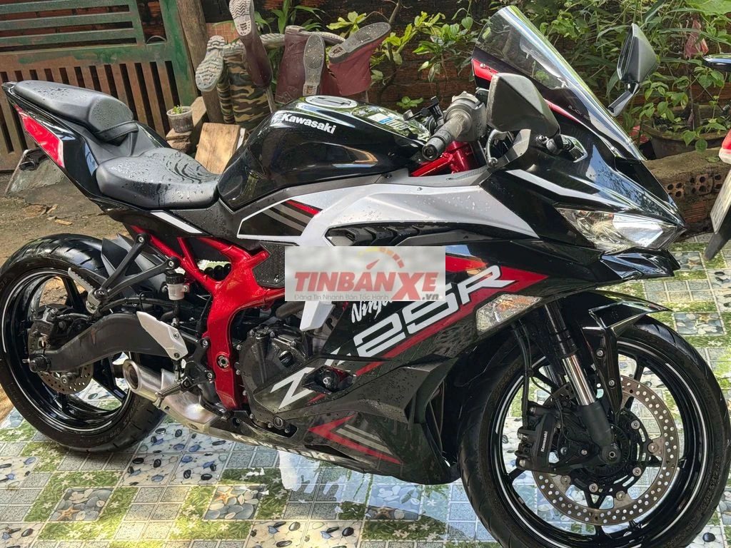 Kawasaki Ninja ZX25R 2021 Đen 12000 km