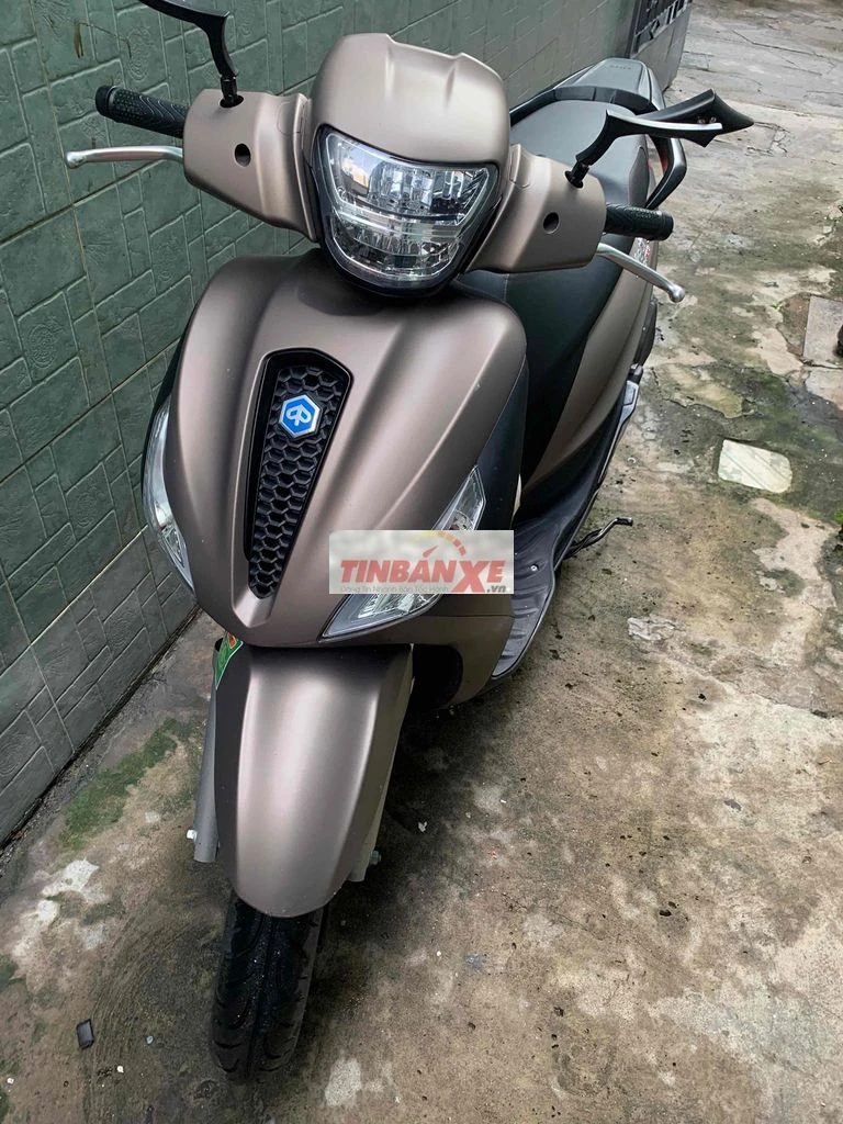 Piaggio Medley S 150 Nâu