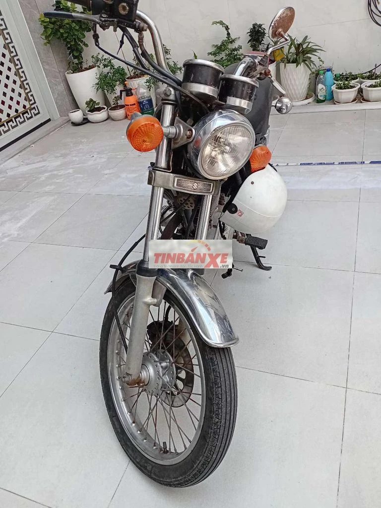 Suzuki GN 125 Đen