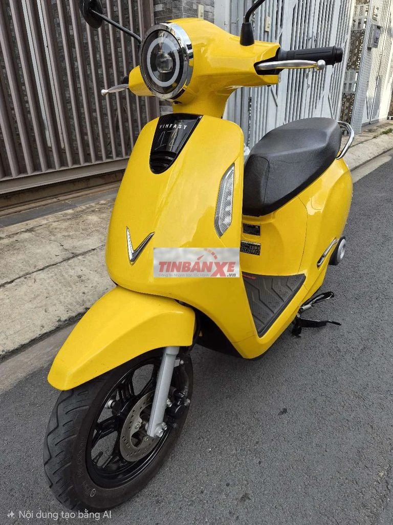 Xe máy điện Vinfast Evo200 Vàng 2025