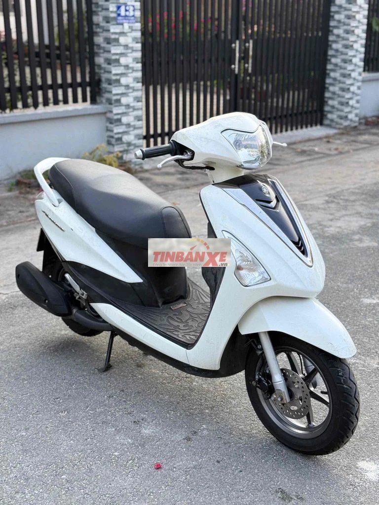 Yamaha Acruzo 2018 Trắng