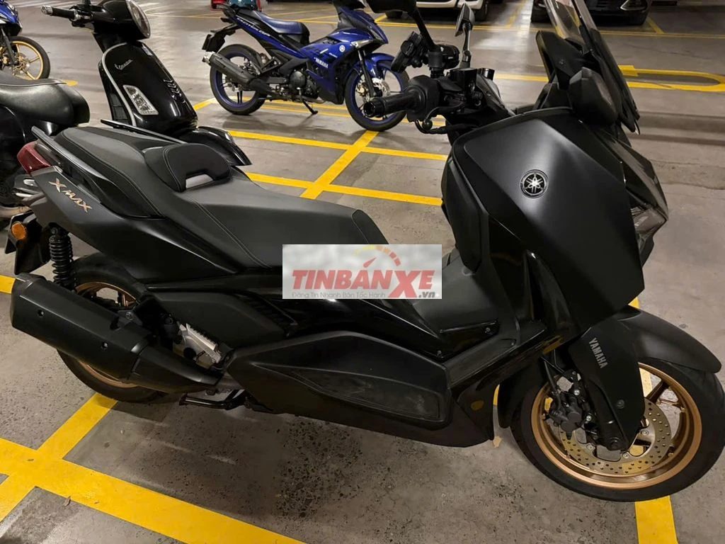 Yamaha XMax 300 Đen