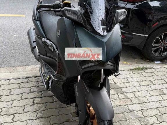 Yamaha Xmax 300 2024 Xám đen 3900 km