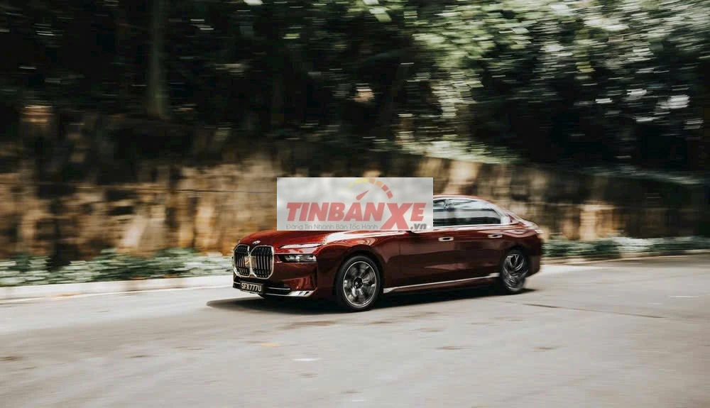 BMW 735i pure excellence vin 2025