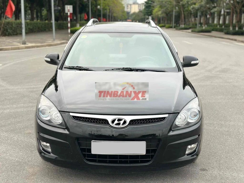 Hyundai i30 CW 2011 1.6AT Đen Nhập Khẩu