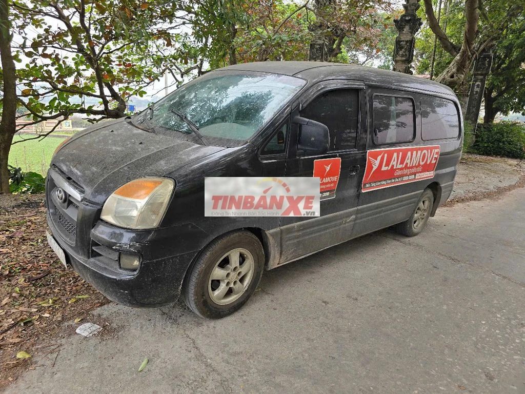 Hyundai Starex 2004 Đen