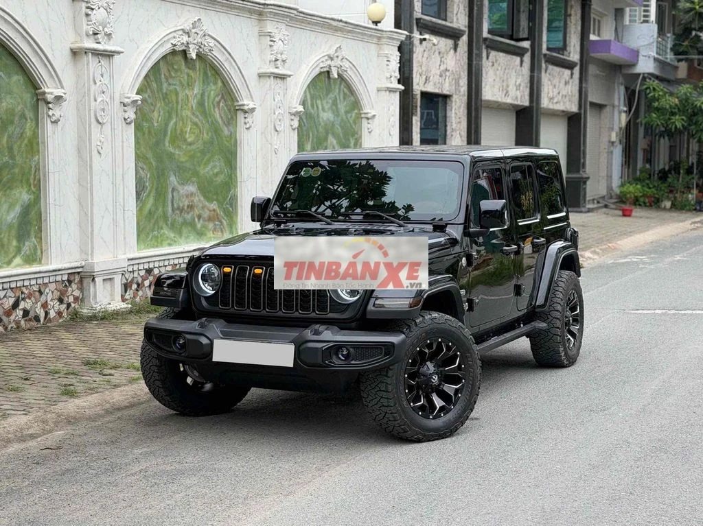 Jeep Wrangler Sahara 2023 Đen 3500km
