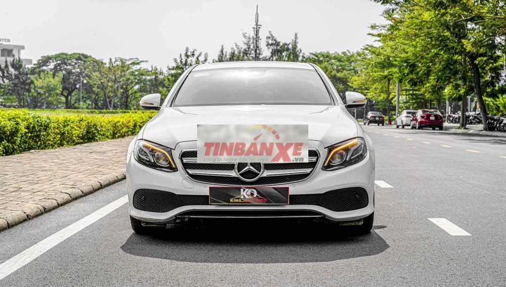 E250 2019 màu trắng nội thất nâu siêu đẹp