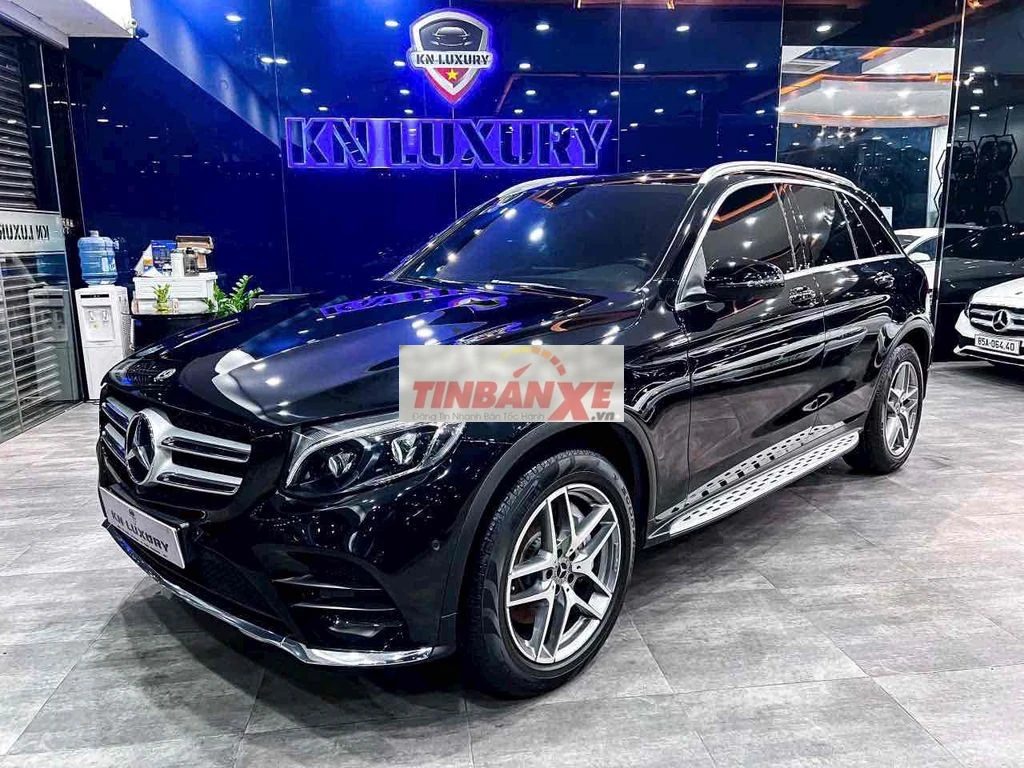 Mercedes GLC 300 4Matic Model 2019 Đen 72.000km