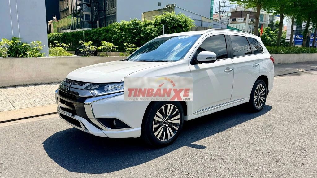 Mitsubishi Outlander 2024 2.0 CVT 11.000 km